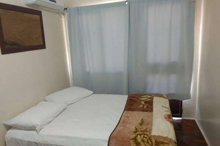 Room 7 of 10