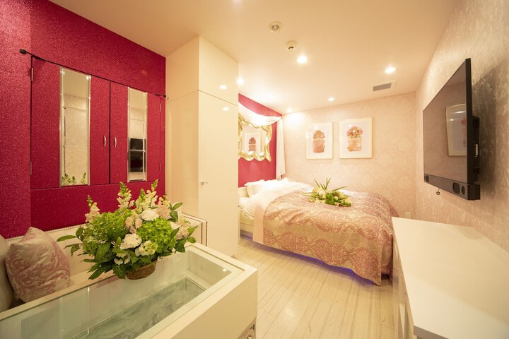 Room 17 of 22