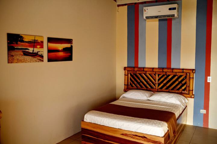 Room 11 of 170