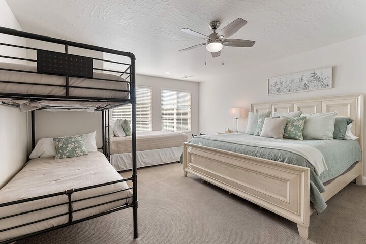 Room 8 of 54