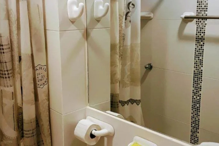 Room 8 of 26