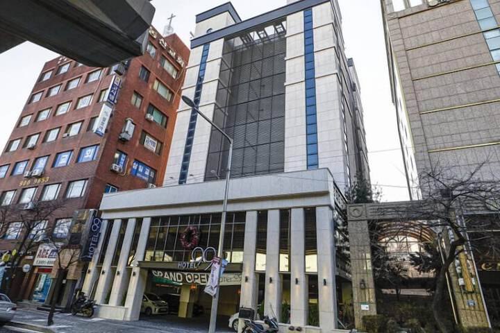 hotel 99 prestige