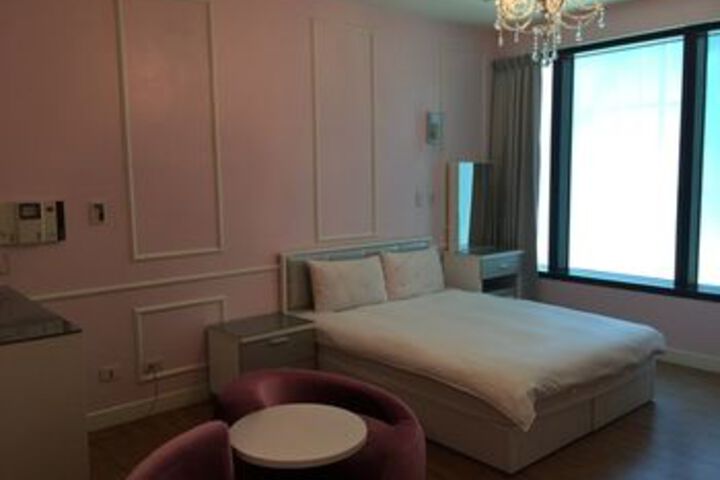 Room 45 of 73