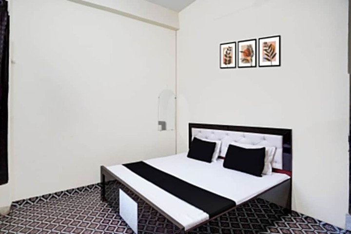 Room 4 of 26