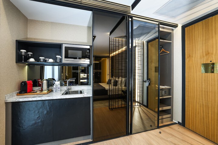 Room 40 of 80