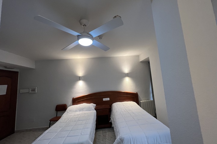 Room 7 of 36