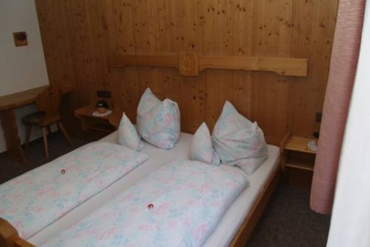 Room 3 of 14