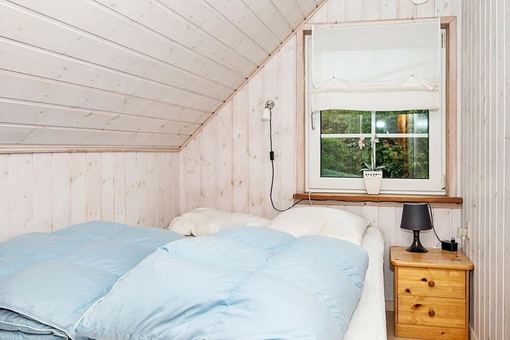 Room 3 of 13
