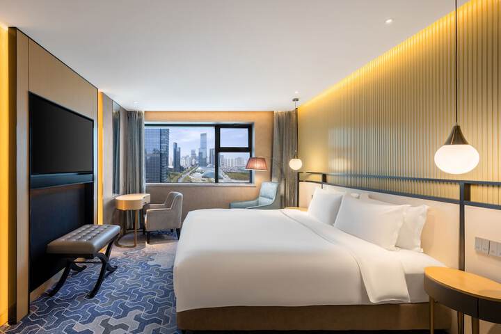 Room 14 of 40