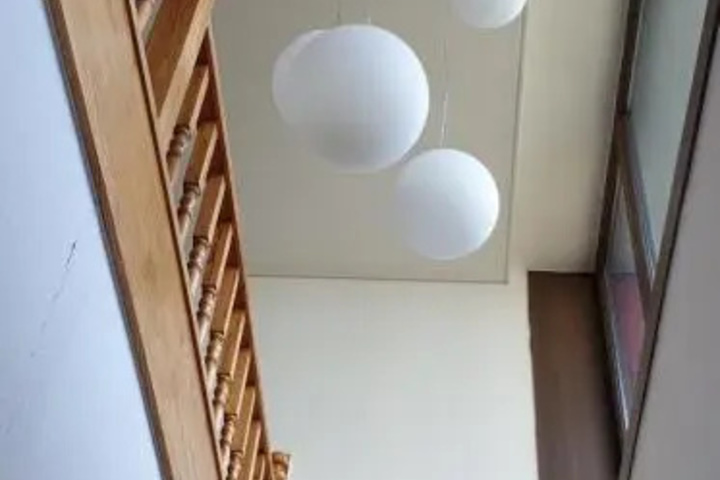 Room 2 of 4