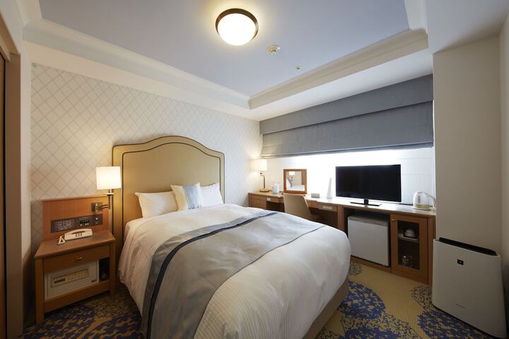 Room 18 of 92