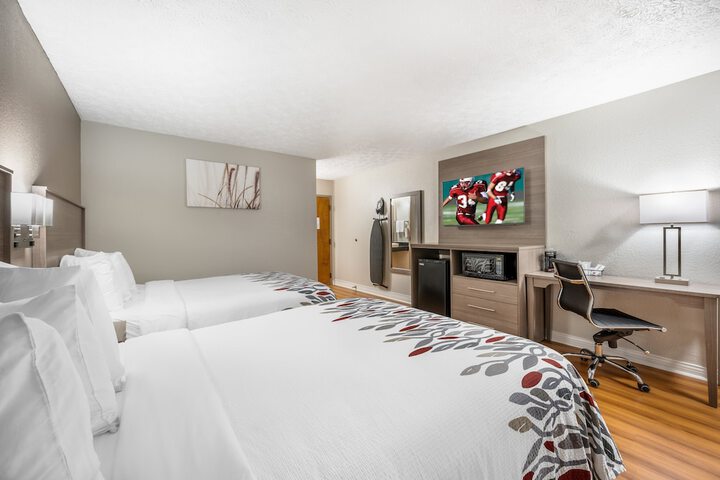 Superior 2 Queen Beds (8 of 14)
