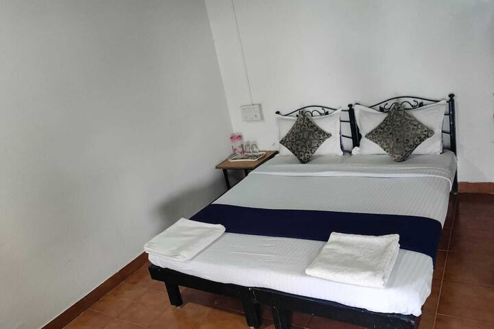 Room 15 of 41