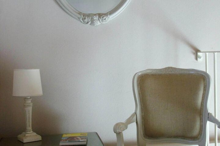 Room 24 of 69