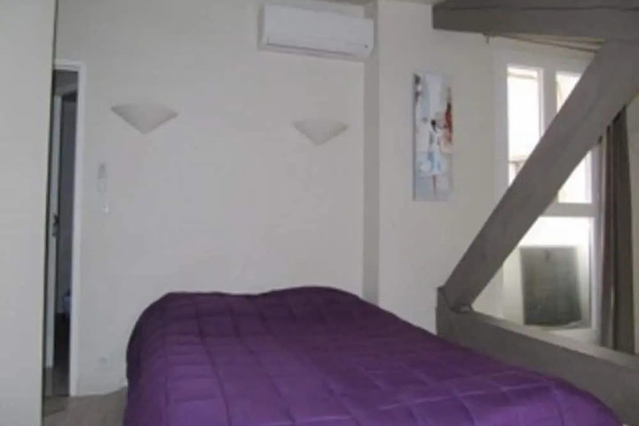Room 2 of 11