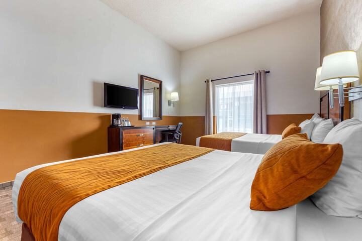 Room 17 of 37
