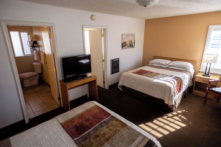 Room 10 of 29