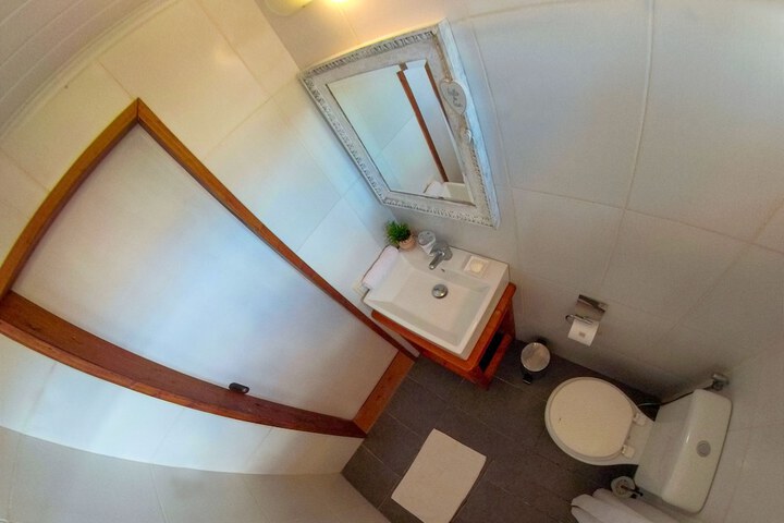 Room 35 of 51