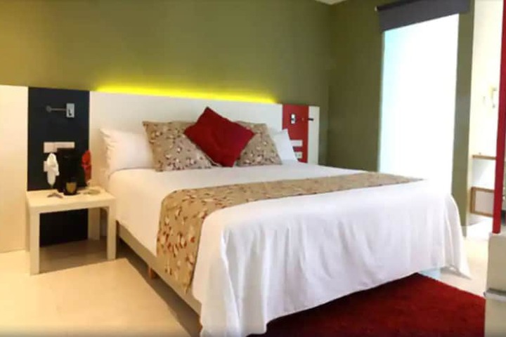 Room 26 of 54
