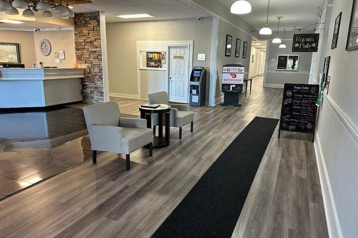 Guest Lobby