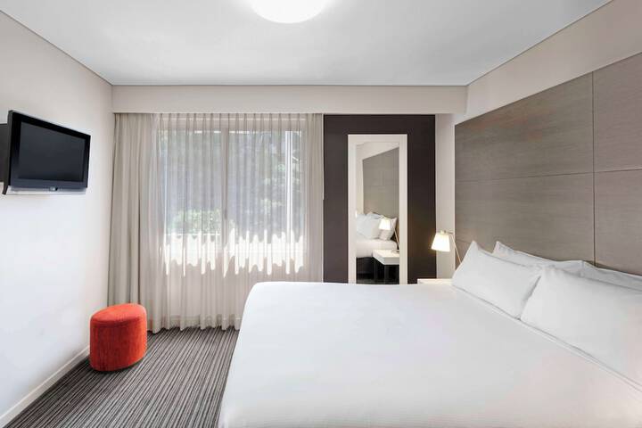 Room 20 of 48