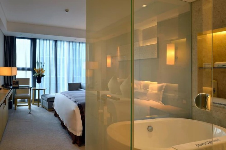 Room 5 of 23
