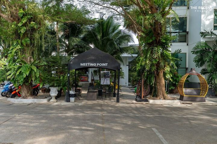 Hotel Exterior 56 of 64