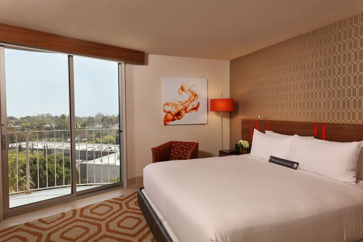 Room 18 of 49