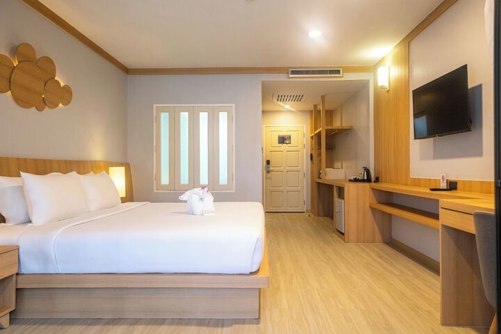 Room 12 of 126