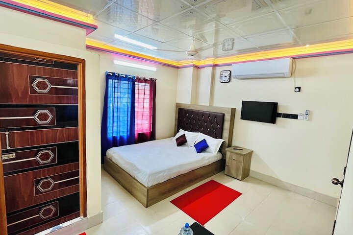 Room 8 of 23