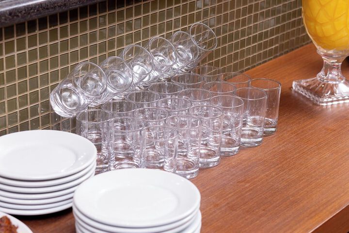 Breakfast/Coffee Service 97 of 231