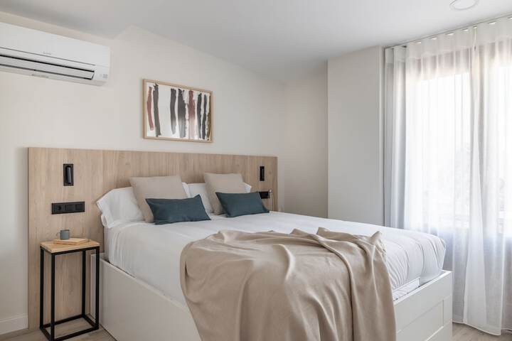 Room 8 of 35