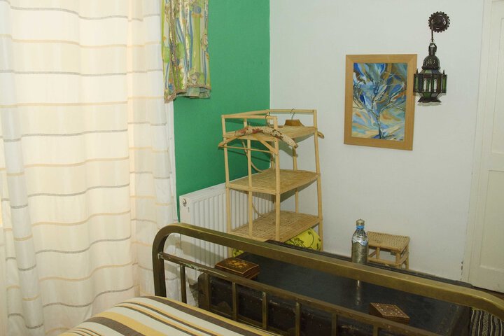 Room 11 of 23