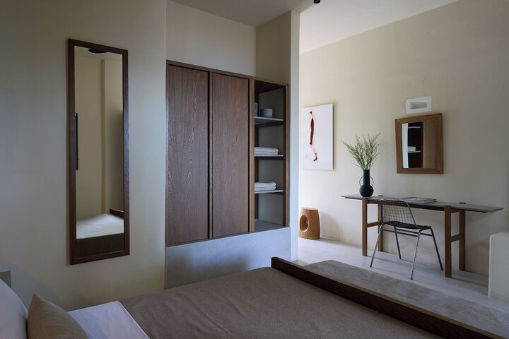 Room 15 of 50