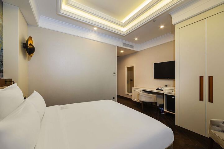 Room 40 of 105