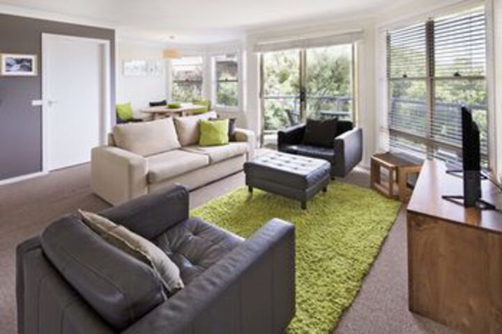Caribou 3 Modern & spacious with views over Lake Jindabyne