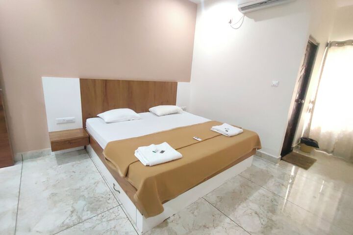 Room 5 of 36