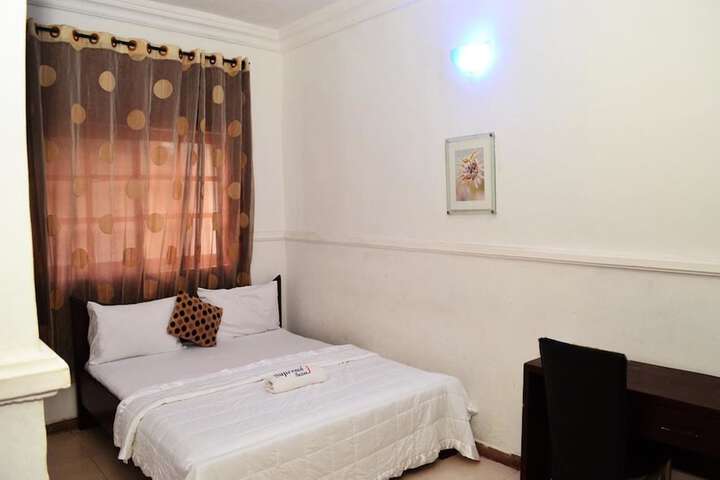 Room 19 of 19