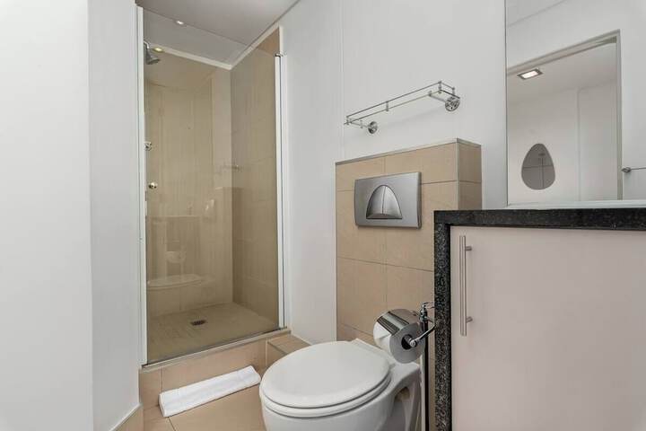 Room 16 of 21