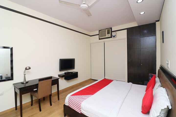 Room 18 of 24