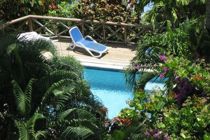 Pool 72 of 108
