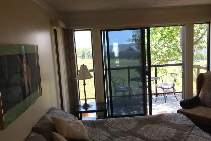 Room 3 of 12