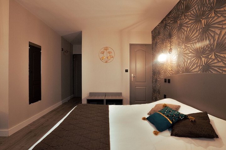 Room 19 of 73