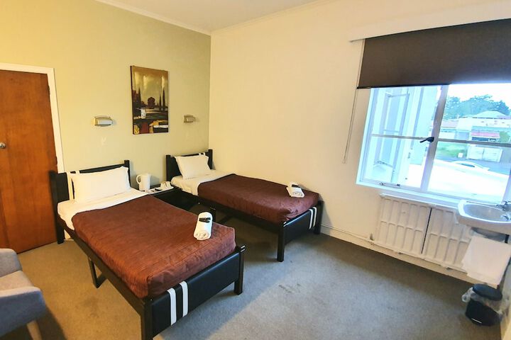 Room 17 of 51