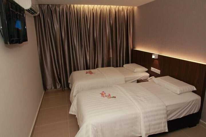 Room 8 of 37