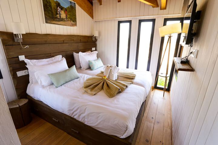 Room 3 of 41