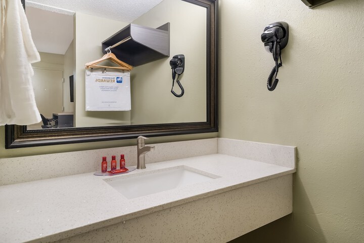 Accessible 1 King Mobility Accessible Communication Assistance Bathtub Work Desk Microwave and Ref (13 of 14)