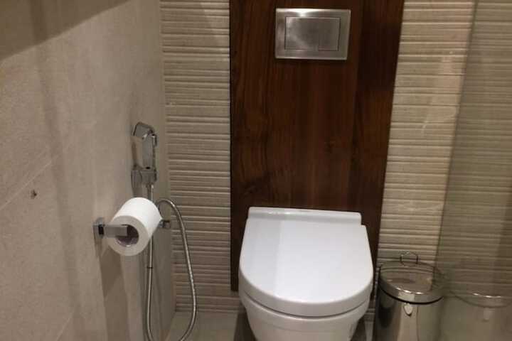Room 15 of 43