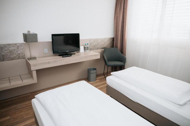 Photo 3