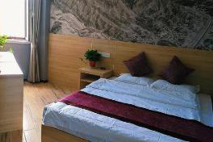 Room 15 of 15